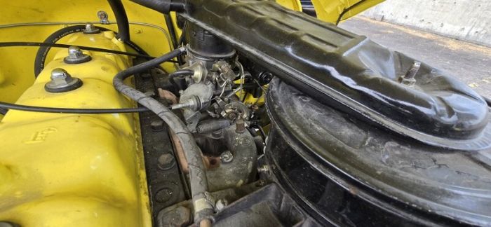 Unknown-Land-cruiser-1972-Yellow-Black-14