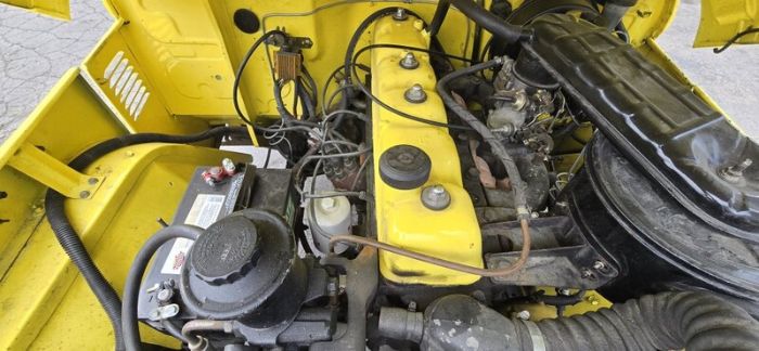 Unknown-Land-cruiser-1972-Yellow-Black-16