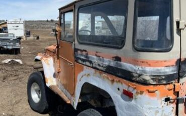 Unknown-Land-cruiser-1973-5