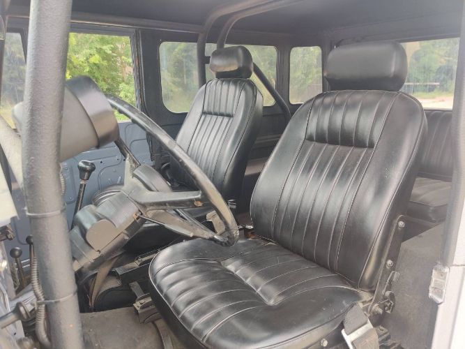Unknown-Land-cruiser-1973-Gray-8