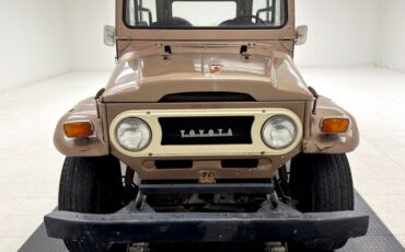 Unknown-Land-cruiser-1973-Pueblo-Brown-Black-9