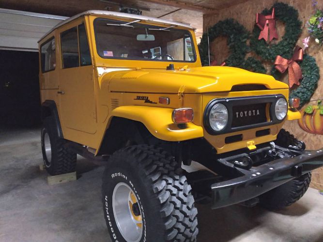 Unknown-Land-cruiser-1973-Yellow-Black-4