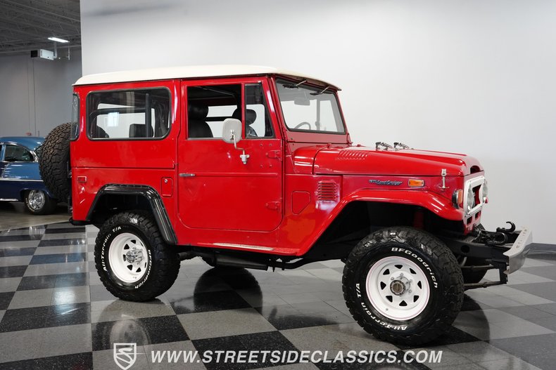 Unknown-Land-cruiser-1974-Red-Black-20