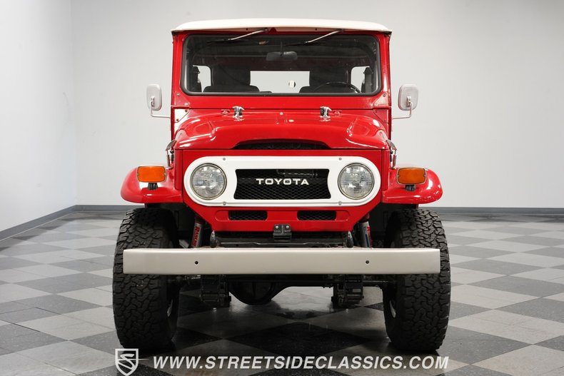 Unknown-Land-cruiser-1974-Red-Black-22