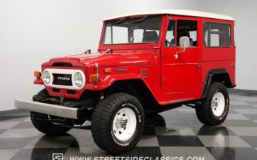 Unknown-Land-cruiser-1974-Red-Black-3