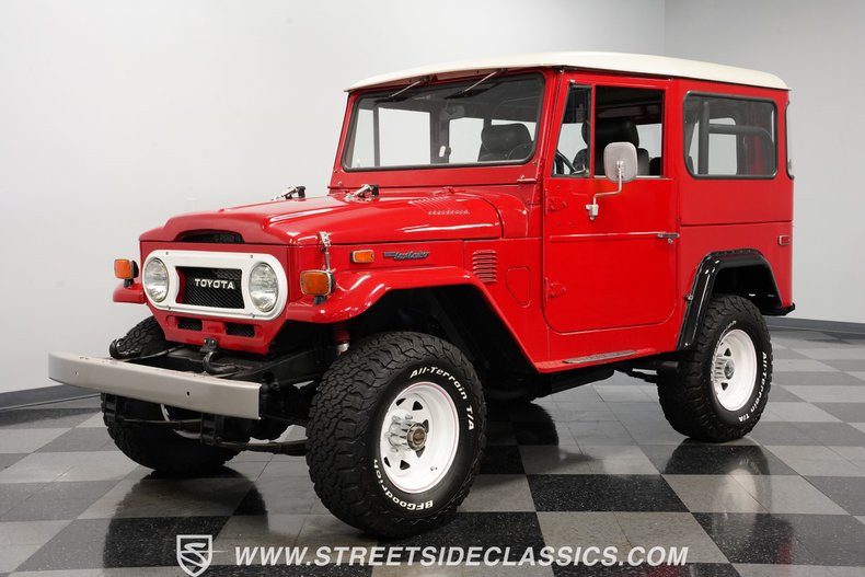 Unknown-Land-cruiser-1974-Red-Black-3