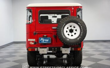 Unknown-Land-cruiser-1974-Red-Black-30