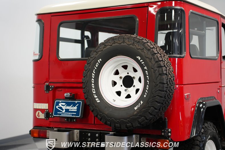 Unknown-Land-cruiser-1974-Red-Black-31