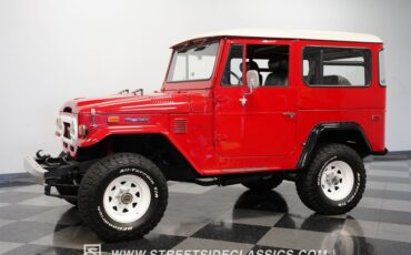 Unknown-Land-cruiser-1974-Red-Black-4