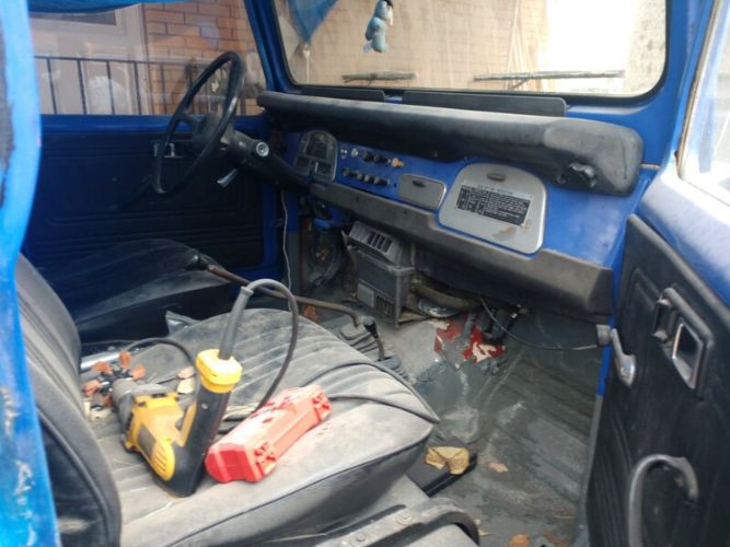 Unknown-Land-cruiser-1975-Blue-Blue-2