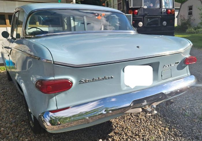 Unknown-Lark-1960-Blue-1