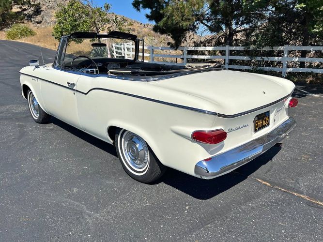 Unknown-Lark-1960-White-5