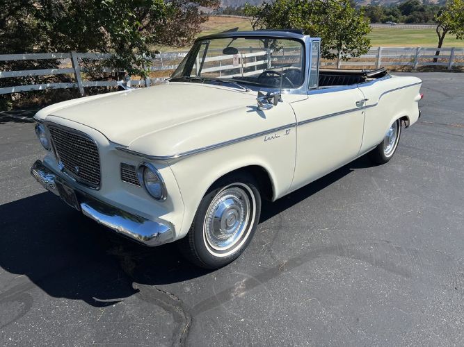 Unknown-Lark-1960-White-6