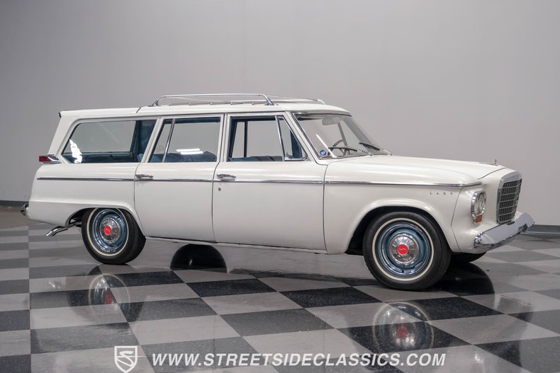 Unknown-Lark-1963-White-Blue-20