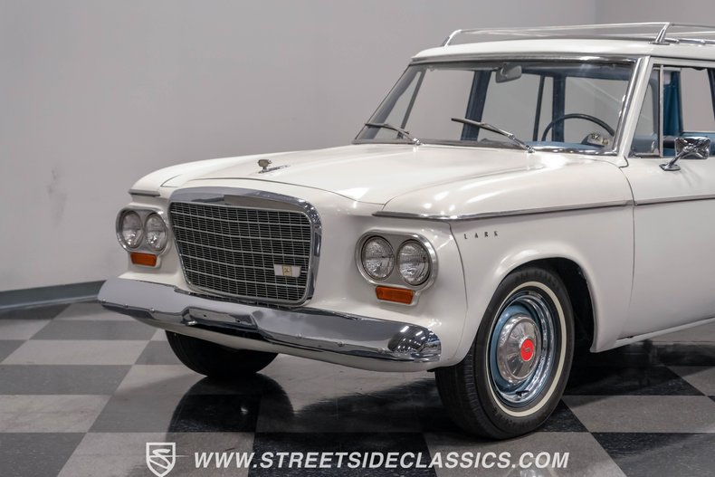 Unknown-Lark-1963-White-Blue-24
