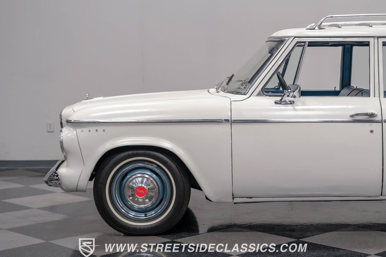 Unknown-Lark-1963-White-Blue-28