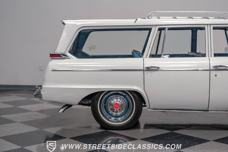 Unknown-Lark-1963-White-Blue-33