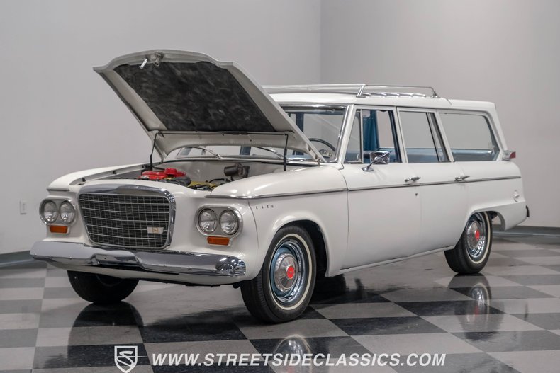 Unknown-Lark-1963-White-Blue-35