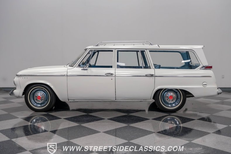 Unknown-Lark-1963-White-Blue