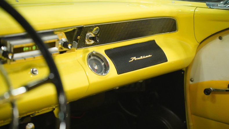 Unknown-Laurentian-1955-Yellow-Yellow-45