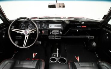 Unknown-Lemans-1964-Grenadier-Red-Black-10