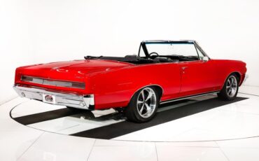 Unknown-Lemans-1964-Grenadier-Red-Black-40