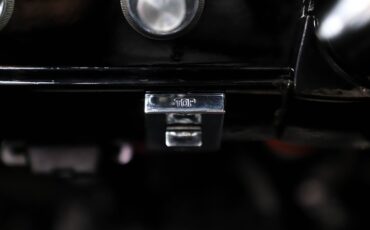Unknown-Lemans-1964-Grenadier-Red-Black-9