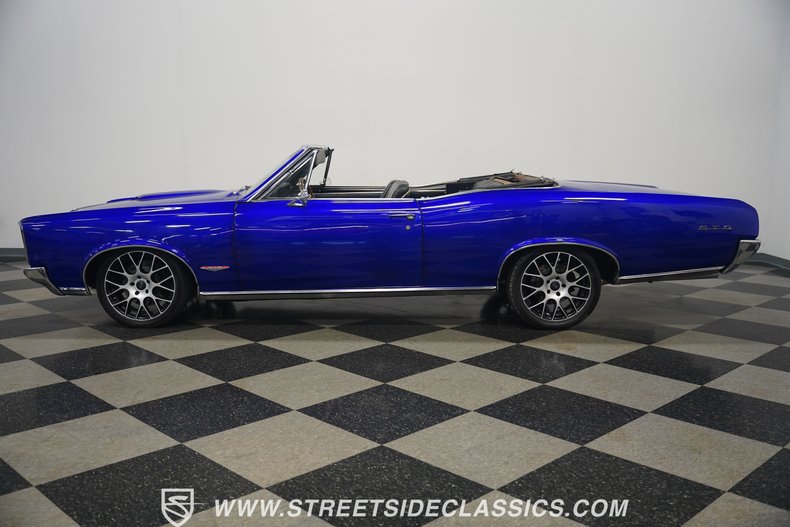 Unknown-Lemans-1966-Blurple-Black-6