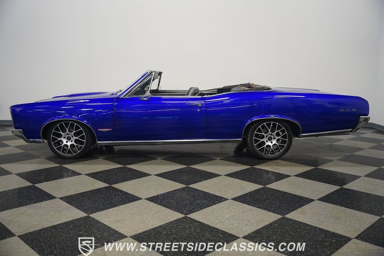 Unknown-Lemans-1966-Blurple-Black