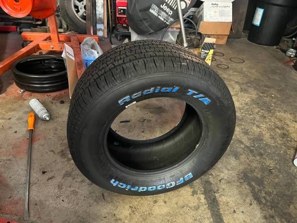 Unknown-Lemans-1970-blue-Black-5