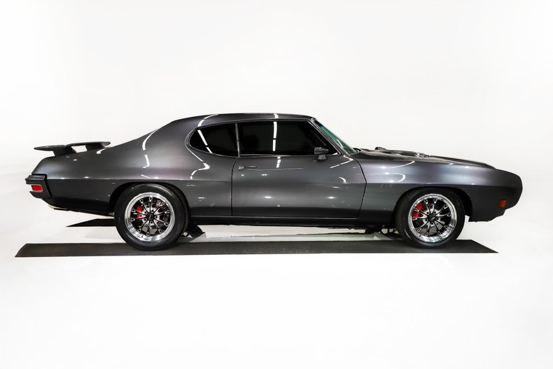 Unknown-Lemans-1971-Shadow-Gray-Black-23