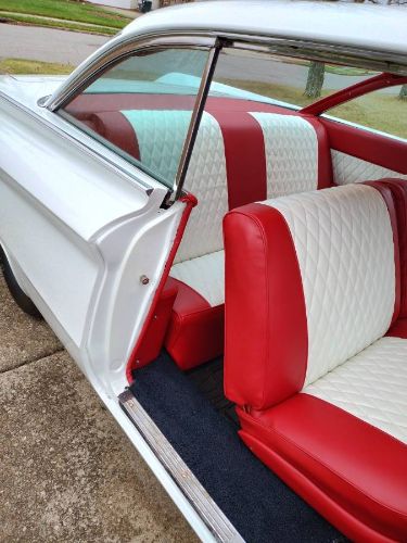Unknown-Lesabre-1960-White-16