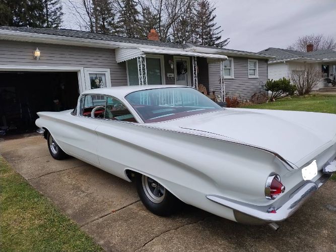 Unknown-Lesabre-1960-White