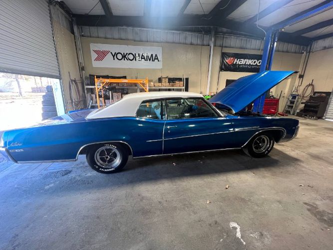 Unknown-Lesabre-1969-Blue-1