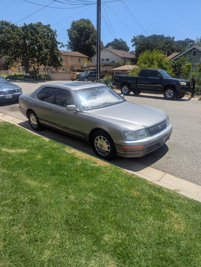 Unknown-Lexus-ls-400-1995-grey-2