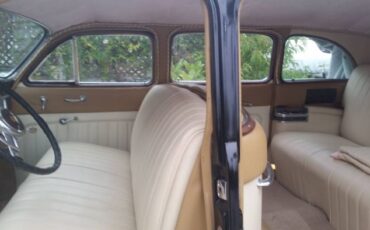 Unknown-Limousine-1941-Black-10