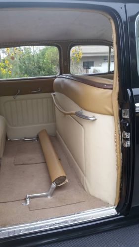 Unknown-Limousine-1941-Black-11