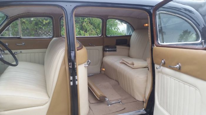 Unknown-Limousine-1941-Black-13