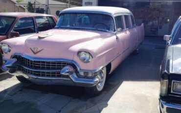 Unknown-Limousine-1955-PinkWhite-1