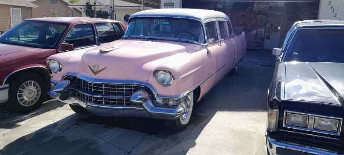 Unknown-Limousine-1955-PinkWhite-1