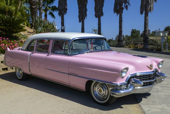 Unknown-Limousine-1955-PinkWhite-3