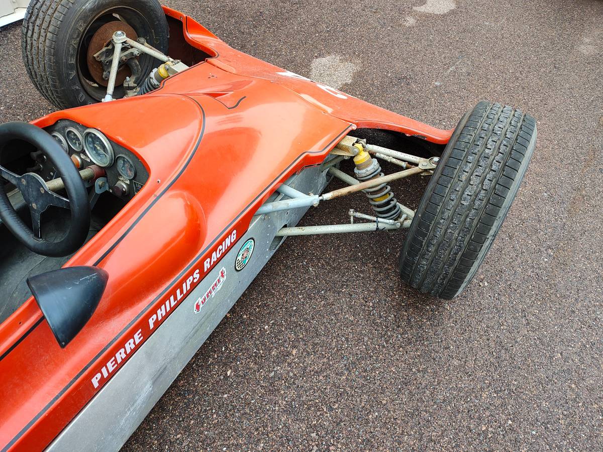 Unknown-Lola-uk-t-342-f-2000-1976-2
