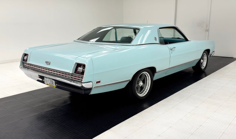 Unknown-Ltd-1969-Light-Aqua-Aqua-4