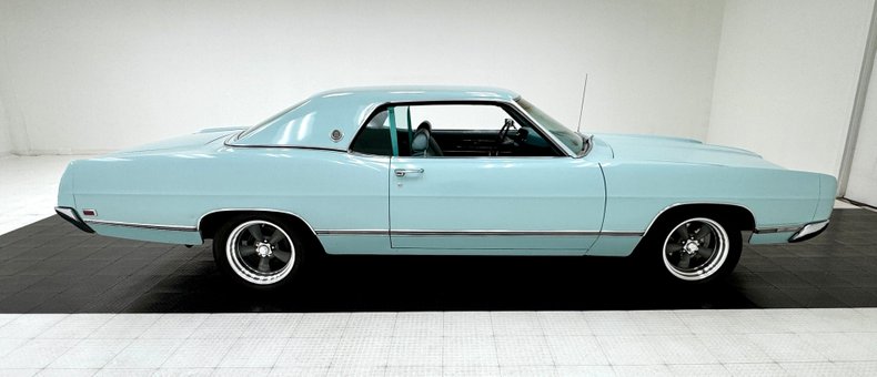 Unknown-Ltd-1969-Light-Aqua-Aqua-5