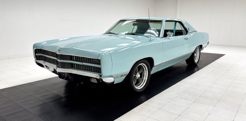 Unknown-Ltd-1969-Light-Aqua-Aqua