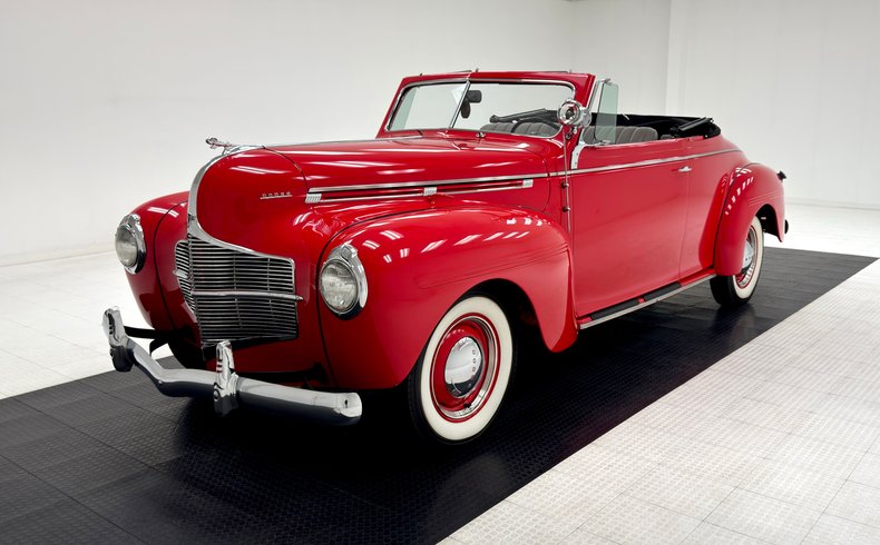 Unknown-Luxury-liner-1940-Viper-Red-Dove-Gray