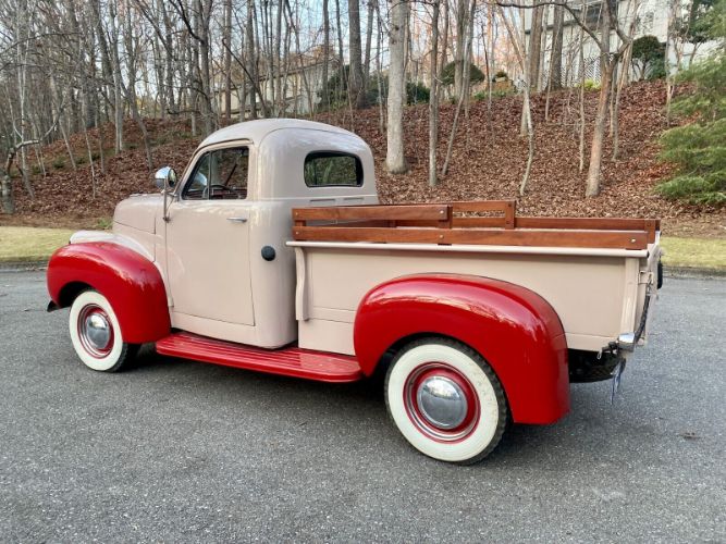 Unknown-M5-1948-Brown-7