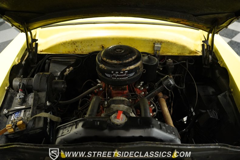 Unknown-Mainline-1953-Yellow-Tan-1