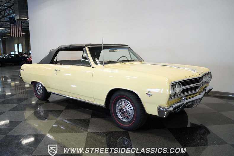 Unknown-Malibu-1965-Crocus-Yellow-White-3
