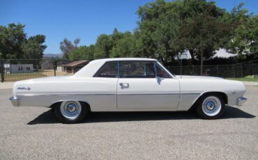Unknown-Malibu-1965-Ermine-White-Red-14
